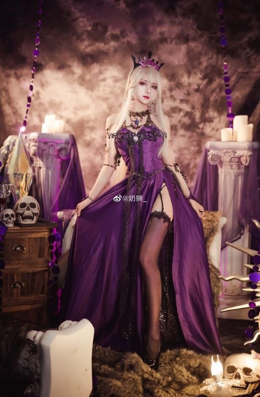 Bộ ảnh coslay nhân vật Dark Queen of the GreatBritain trong Fate/Grand Order