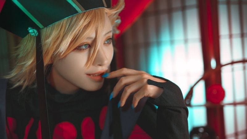 Bộ ảnh cosplay nhân vật Thượng Huyền Nhị Douma trong Kimetsu no Yaiba