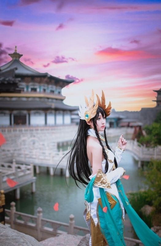 Bộ ảnh cosplay nhân vật Irelia Tiên Kiếm đẹp lung linh và vô cùng chân thật