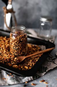 Granola là gì? - Món ăn “healthy” của người Mỹ - Tui Khoẻ Còn Bạn