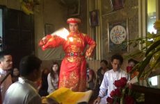 hầu đồng là gì