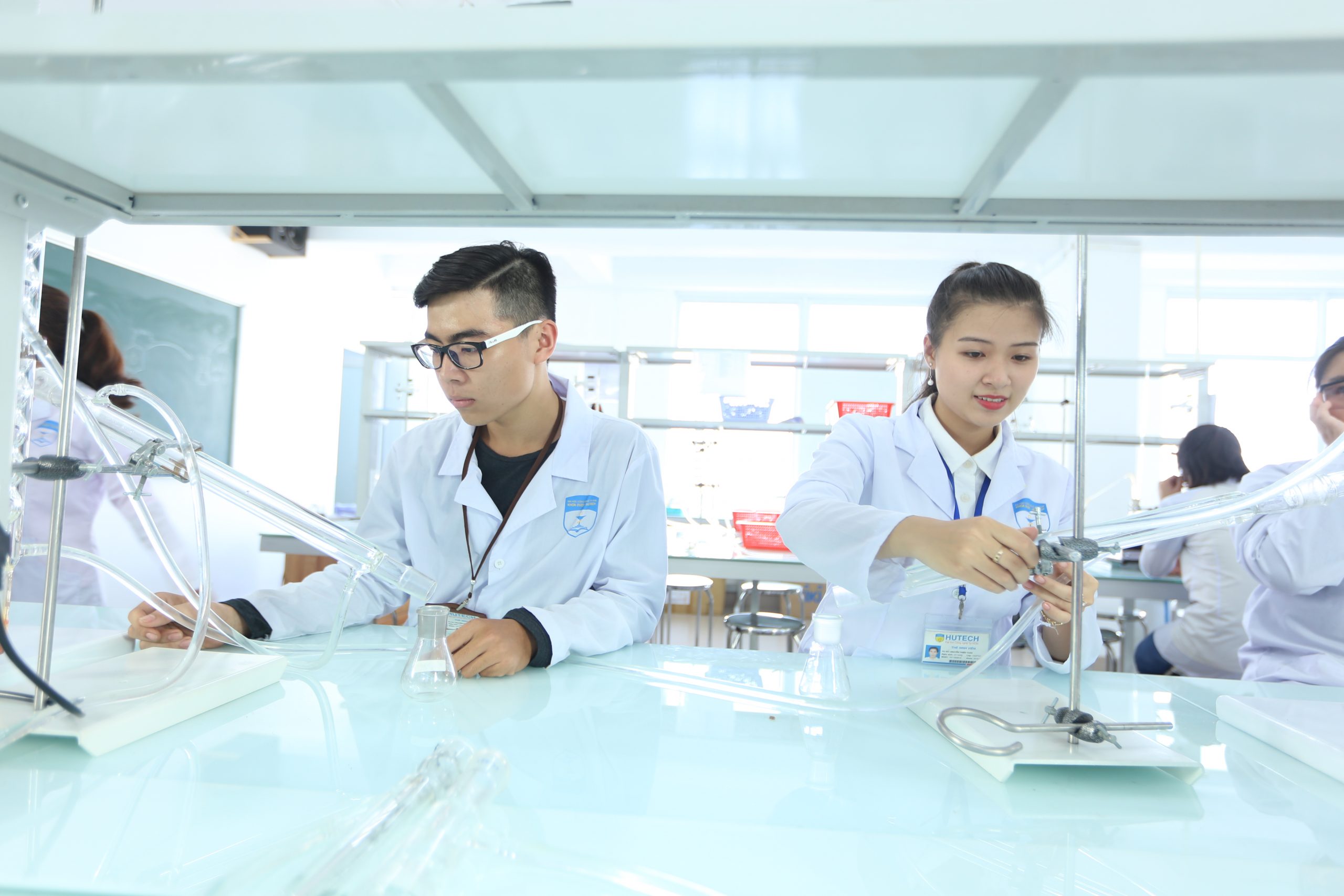 Ngành Điều Dưỡng là gì? Ra trường làm gì?