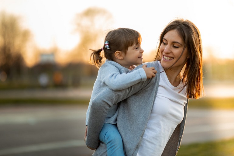 single mom nghĩa là gì