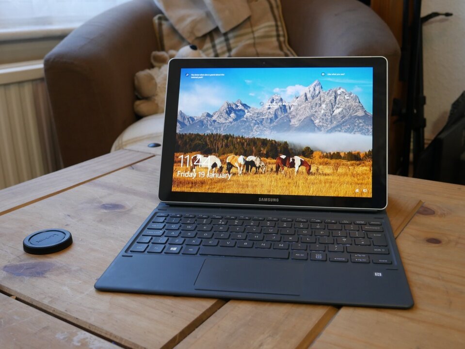 15 laptop màn hình cảm ứng tháo rời 2 in 1 tốt nhất đa nhiệm giá từ 3 triệu đồng