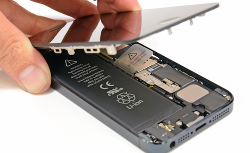 Sửa lỗi iPhone tự tắt nguồn thành công bất ngờ