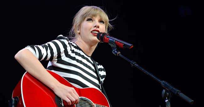 Ca-sĩ-Taylor-Swift-thể-hiện-những-ca-khúc-Đồng-quê ✅ CÁC THỂ LOẠI NHẠC