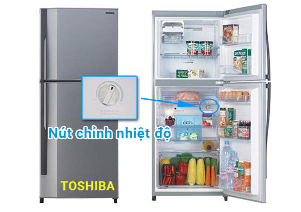 quần yếm phối áo thun vàng. (nguồn ảnh: internet)