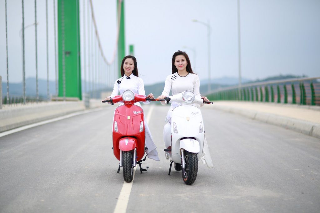 Thiết kế đơn giản, tinh tế của mặt nạ ngủ môi Philosophy Kiss Me Tonight (Ảnh: BlogAnChoi)