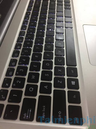 cách bật đèn bàn phím laptop lenovo