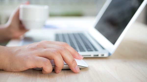 Hướng dẫn cách kết nối chuột không dây với máy tính, laptop | GIA TÍN Computer