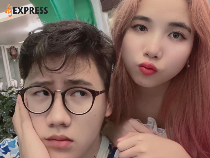 Mều là ai? Sự nghiệp nữ stream cực kỳ cute chơi Minecraft | 35Express