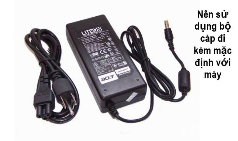 Vừa sạc vừa dùng laptop có ảnh hưởng đến tuổi thọ pin