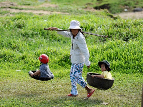 Hình ảnh cha mẹ vất vả ý nghĩa cảm động lay động hàng triệu trái tim bật khóc trong lễ vu lan - Thư viện hình ảnh đẹp