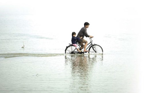 Hình ảnh cha mẹ vất vả ý nghĩa cảm động lay động hàng triệu trái tim bật khóc trong lễ vu lan - Thư viện hình ảnh đẹp