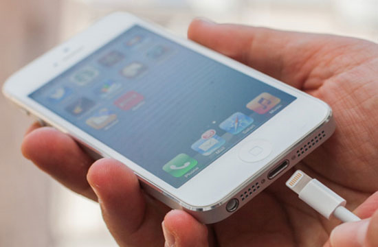 Nguyên nhân khiến iPhone báo phụ kiện không được hỗ trợ