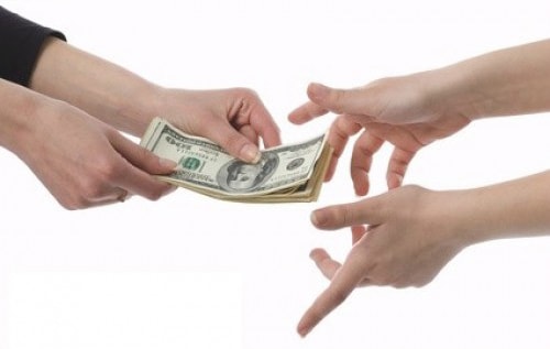 30 điều nên tránh trong ngày Tết để may mắn cả năm