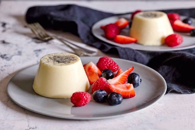Panna Cotta là gì? Cách làm Panna Cotta 3 lớp hấp dẫn