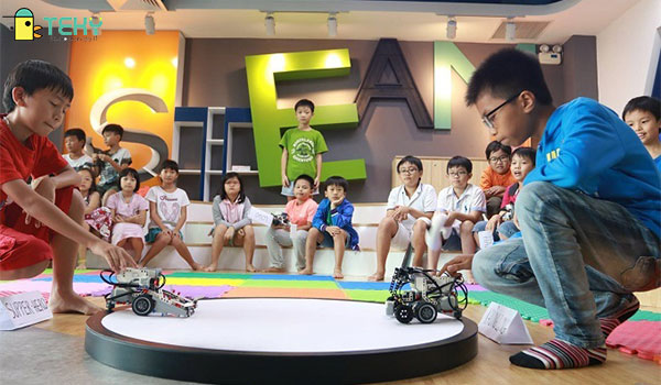 Robotics là gì? 5 lý do khiến bạn muốn cho con học Robotics