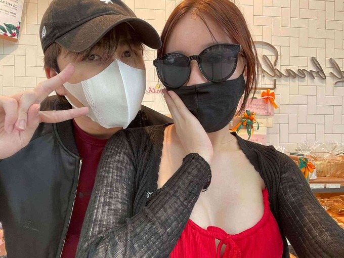 Zeros chia tay bạn gái